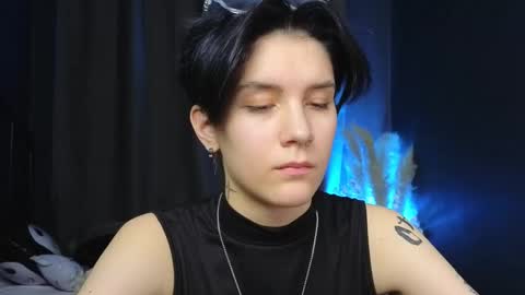 Hyeon Jin online show from March 12, 7:59 pm