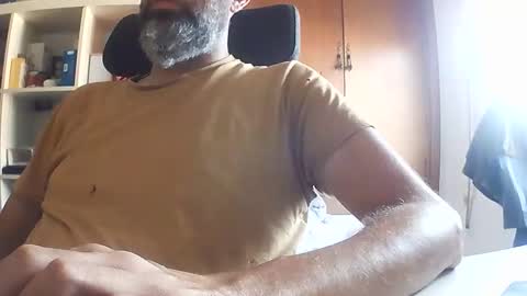 Snapshot of hyperpau chatting on September 16, 8:15 am Hyperpau online show from September 16, 8:15 am