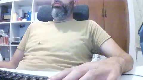 Snapshot of hyperpau chatting on September 17, 2:57 am Hyperpau online show from September 17, 2:57 am