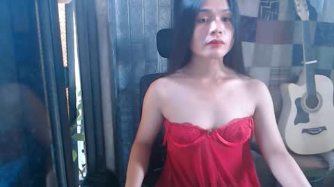 Snapshot of i_am_asian90 chatting on December 6, 8:15 am Kim online show from December 6, 8:15 am