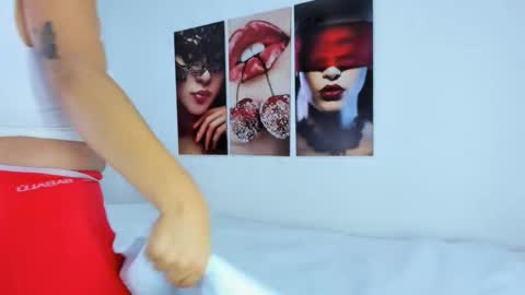 The Dolls online show from December 1, 8:03 pm