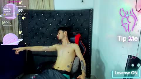 kelvis online show from October 9, 2:09 am