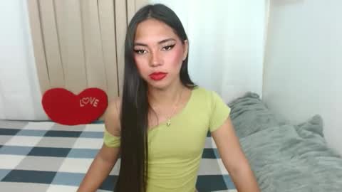 25tks and HIT ME UP OR GET ONE OF MY SOCIALS online show from May 7, 1:27 pm