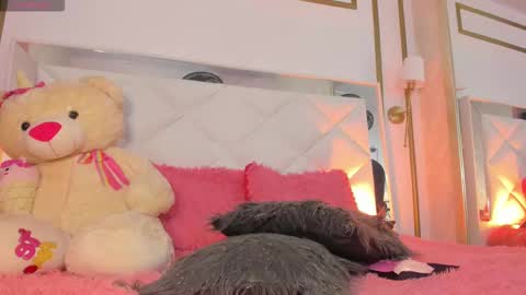 Kristi online show from February 16, 9:11 pm