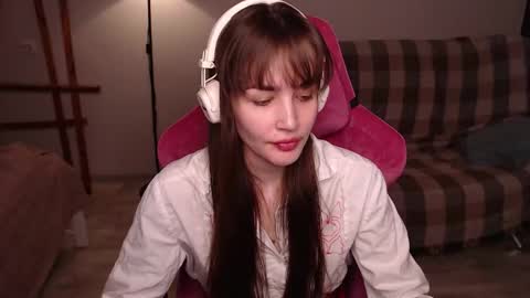 elisabeth online show from November 15, 10:12 am