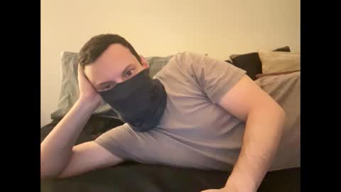 i o ro online show from December 17, 12:45 am