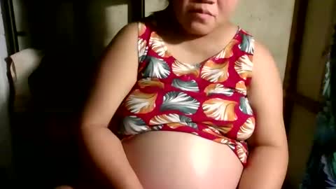 Snapshot of iam_jana chatting on December 3, 1:53 pm iam_jana online show from December 3, 1:53 pm