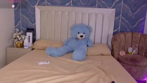 Snapshot of iam_nicolle chatting on December 4, 12:47 pm iam_nicolle online show from December 4, 12:47 pm