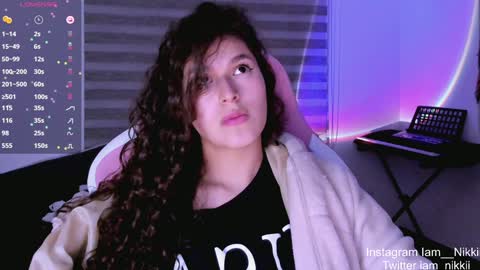 Snapshot of iam_nikki chatting on December 10, 7:16 am On instagram Imm  NikkiHelp me reach 100 likes online show from December 10, 7:16 am