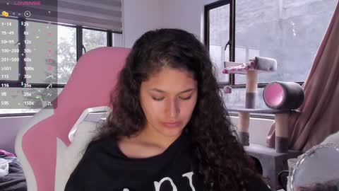 Snapshot of iam_nikki chatting on January 24, 9:58 pm On instagram Imm  NikkiHelp me reach 100 likes online show from January 24, 9:58 pm