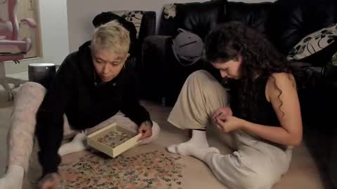 Snapshot of iam_nikki chatting on March 6, 9:25 am On instagram Imm  NikkiHelp me reach 100 likes online show from March 6, 9:25 am