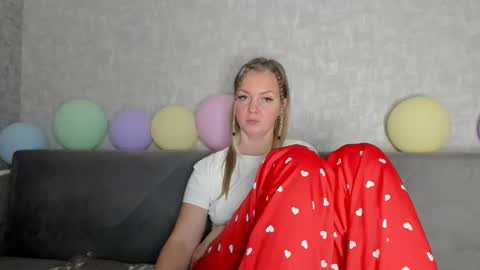 Snapshot of iam_venus chatting on October 28, 4:49 am Venus online show from October 28, 4:49 am