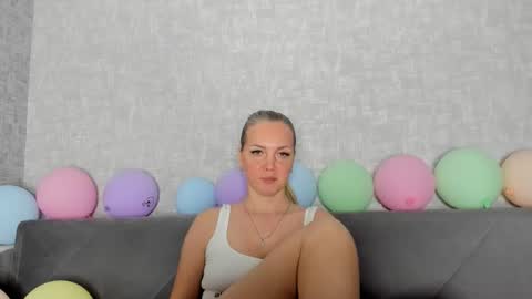 Snapshot of iam_venus chatting on November 4, 3:11 pm Venus online show from November 4, 3:11 pm