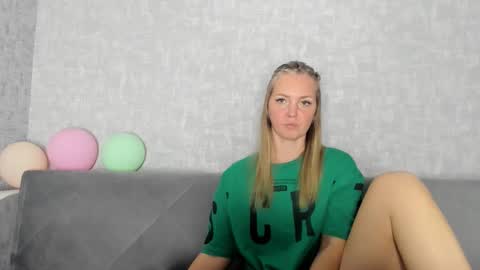 Snapshot of iam_venus chatting on November 13, 1:54 pm Venus online show from November 13, 1:54 pm