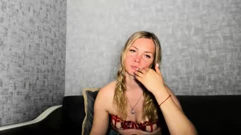 Snapshot of iam_venus chatting on June 4, 5:30 pm Venus online show from June 4, 5:30 pm