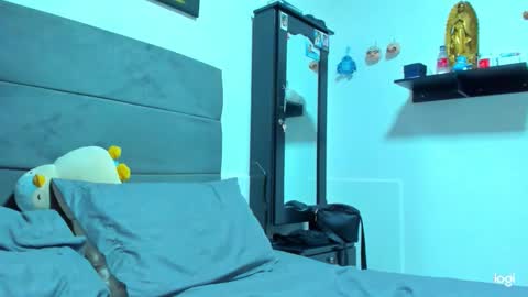 Snapshot of iam_your_fantasy chatting on November 29, 11:41 pm iam_your_fantasy online show from November 29, 11:41 pm