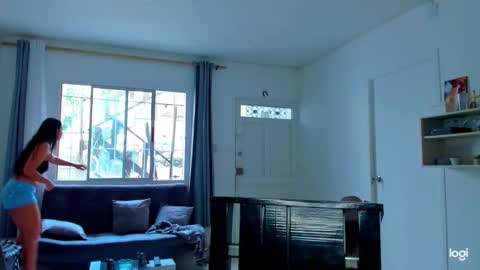 Snapshot of iam_your_fantasy chatting on December 18, 4:13 pm iam_your_fantasy online show from December 18, 4:13 pm