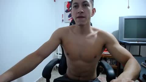 iam_yourbabyprincess_xd online show from October 8, 4:21 am