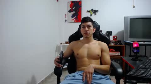 iam_yourbabyprincess_xd online show from October 18, 7:58 pm