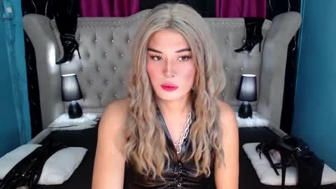 Snapshot of iam_yourtrough_pleasurecumshot chatting on March 8, 4:34 am mica online show from March 8, 4:34 am