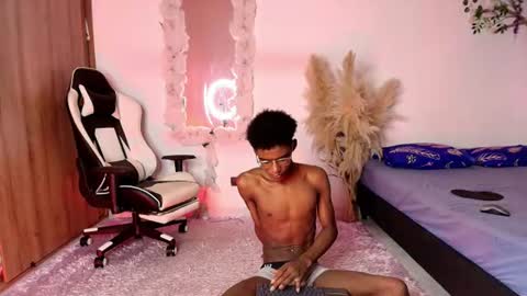 iamandrey_ online show from June 27, 1:21 am