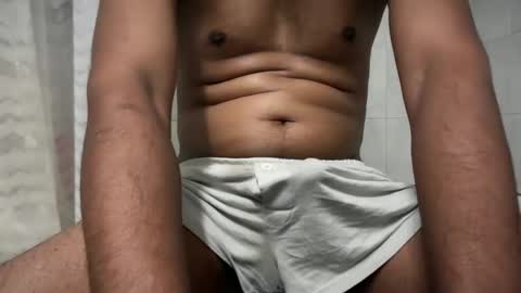 Snapshot of iambored91 chatting on November 16, 8:09 am Bully online show from November 16, 8:09 am