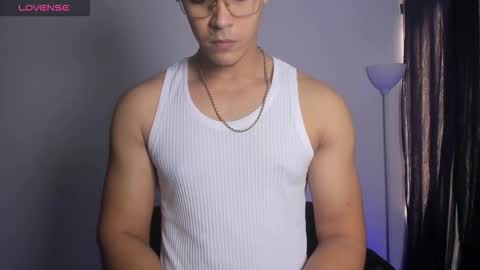 Dylan  independent model  online show from March 6, 1:29 pm