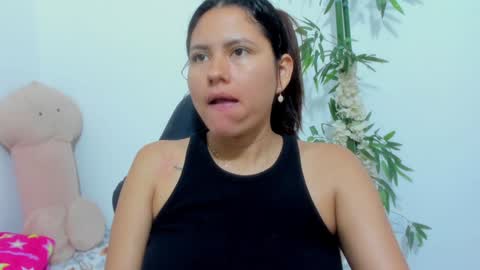 Snapshot of iamevaaa chatting on December 11, 3:37 pm Eva online show from December 11, 3:37 pm