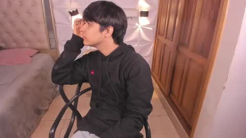 iamjuanjoc online show from April 24, 3:20 am
