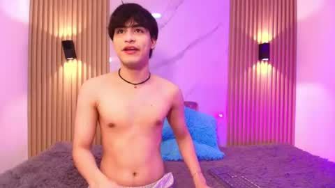 Snapshot of iamjuanjoc chatting on July 4, 7:31 pm iamjuanjoc online show from July 4, 7:31 pm