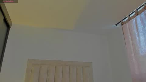 Juliiiiian online show from November 28, 11:57 am