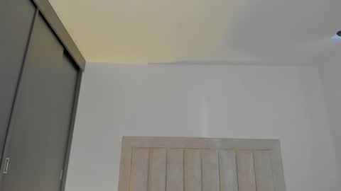 Juliiiiian online show from December 14, 9:52 pm