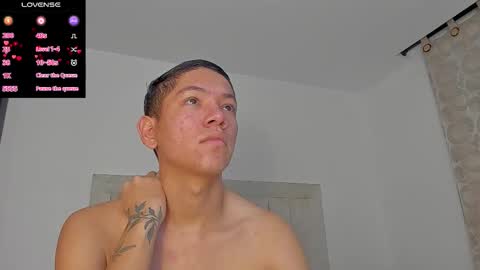 Juliiiiian online show from February 3, 11:04 am