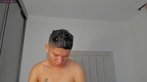 Juliiiiian online show from February 7, 10:52 am