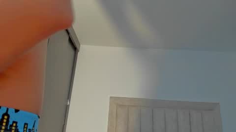 Snapshot of iamjulian_ chatting on June 15, 11:34 am Juliiiiian online show from June 15, 11:34 am
