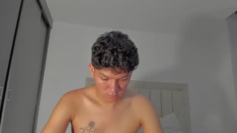 Juliiiiian online show from June 25, 11:26 am