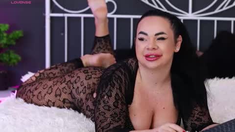 Snapshot of iamlila chatting on October 10, 3:55 pm Lila online show from October 10, 3:55 pm