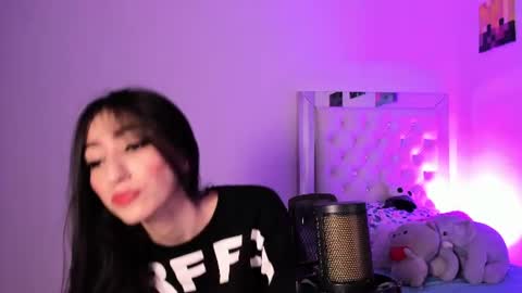 Mel  online show from June 26, 2:38 am
