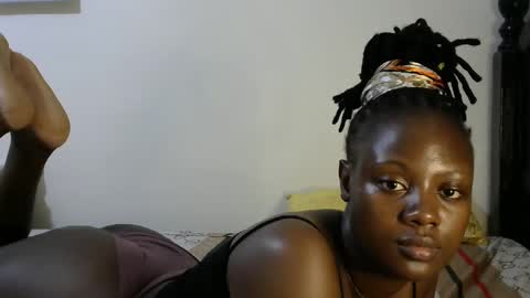 Snapshot of iampolca chatting on February 2, 7:35 pm iampolca online show from February 2, 7:35 pm