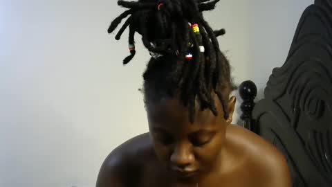 Snapshot of iampolca chatting on February 14, 8:52 am iampolca online show from February 14, 8:52 am