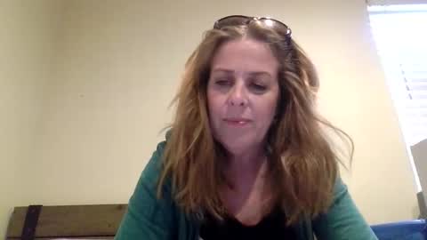 Snapshot of iampoppyy chatting on November 11, 2:17 pm iampoppyy online show from November 11, 2:17 pm