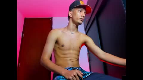 iamricardo_x online show from July 1, 2:02 am