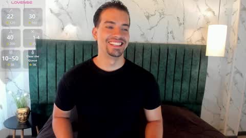 Snapshot of ian_davis chatting on January 23, 11:47 pm Ian Davis online show from January 23, 11:47 pm