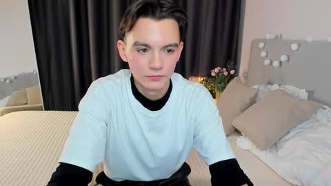 ian online show from February 8, 5:44 am