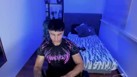 Ian  online show from July 30, 11:26 pm