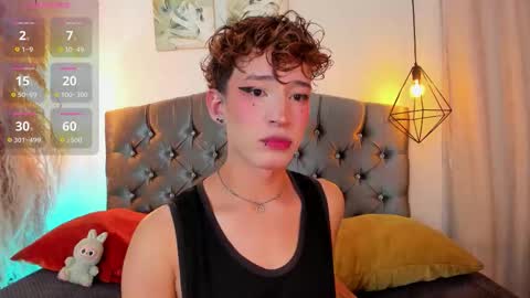 Snapshot of iangel_ chatting on October 29, 3:20 am ian online show from October 29, 3:20 am