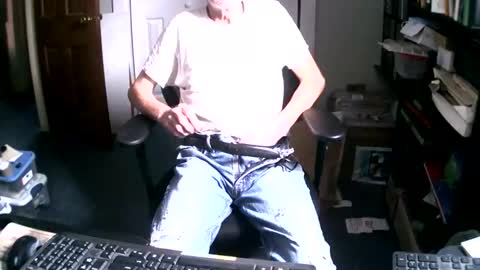Snapshot of ianh123mb chatting on April 10, 6:12 pm ianh123mb online show from April 10, 6:12 pm