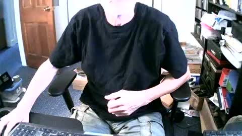 Snapshot of ianh123mb chatting on June 19, 3:16 pm ianh123mb online show from June 19, 3:16 pm