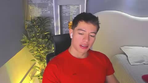 Snapshot of ianmancini chatting on June 22, 11:29 am ianmancini online show from June 22, 11:29 am