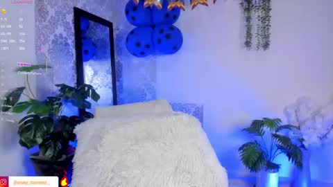 Snapshot of ibaby_crazy chatting on June 21, 4:48 am ibaby_crazy online show from June 21, 4:48 am